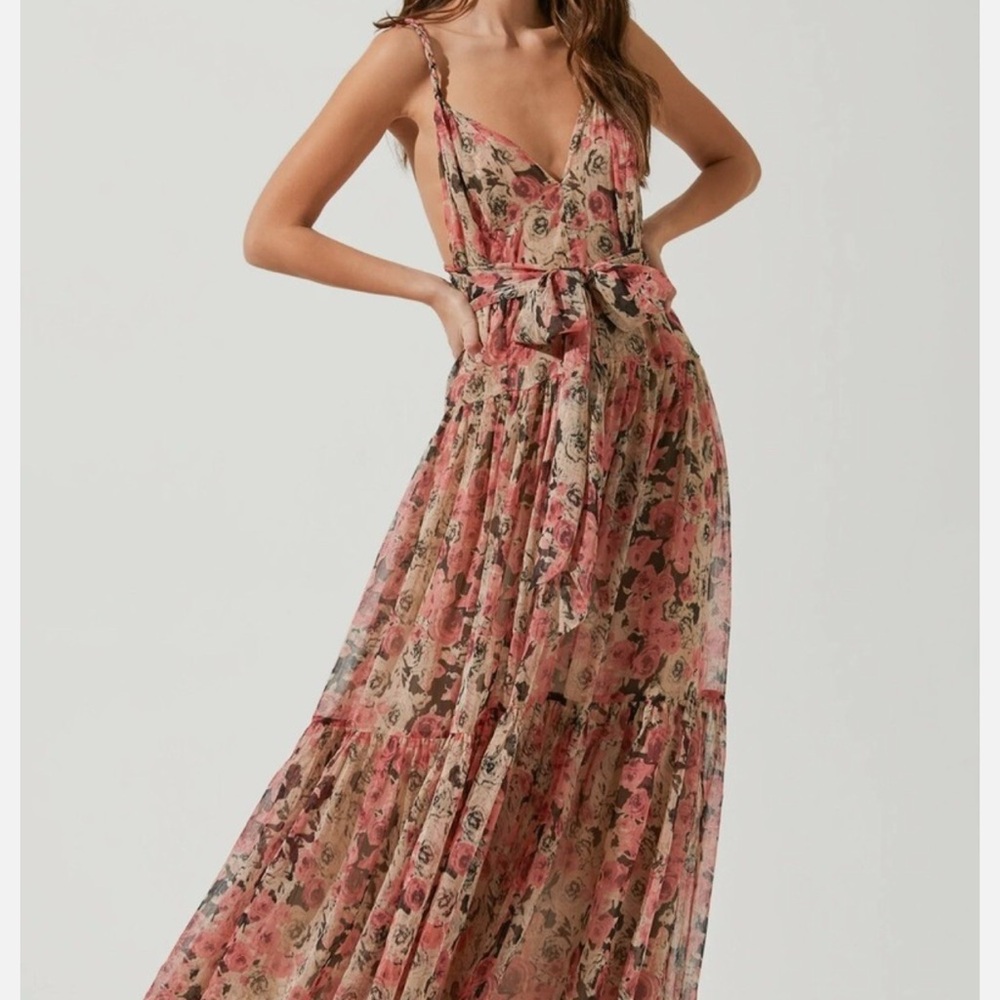 Astr Eartha Floral Maxi Dress in Pink and Cream